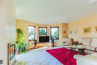 Dom w mieście | solidnie zbudowany
Dom na sprzedaż 
Powierzchnia: 208 m2
Rok budowy: 2000
SIEMIANOWICE ŚLĄSKIE