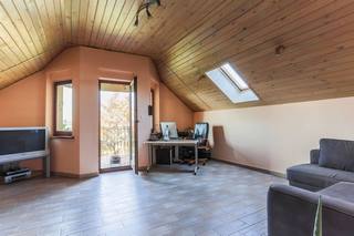 Dom w mieście | solidnie zbudowany
Dom na sprzedaż 
Powierzchnia: 208 m2
Rok budowy: 2000
SIEMIANOWICE ŚLĄSKIE