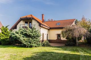 Dom w mieście | solidnie zbudowany
Dom na sprzedaż 
Powierzchnia: 208 m2
Rok budowy: 2000
SIEMIANOWICE ŚLĄSKIE