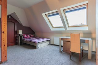 Rezydencja | strefa relaksu i spa | sąsiedztwo lasu i jeziora
Dom na sprzedaż 
Powierzchnia: 350 m2
Rok budowy: 2004
WYRY 