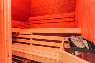 Rezydencja | strefa relaksu i spa | sąsiedztwo lasu i jeziora
Dom na sprzedaż 
Powierzchnia: 350 m2
Rok budowy: 2004
WYRY 