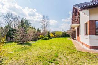 Komfortowy | solidnie zbudowany | prestiżowa lokalizacja
Dom na sprzedaż 
Powierzchnia: 177,75 m2
Rok budowy: 2012
KATOWICE 