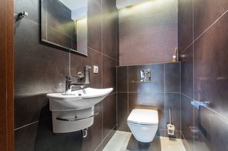 Komfortowy | solidnie zbudowany | prestiżowa lokalizacja
Dom na sprzedaż 
Powierzchnia: 177,75 m2
Rok budowy: 2012
KATOWICE 