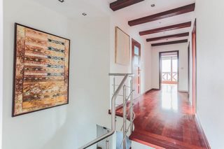 Komfortowy | solidnie zbudowany | prestiżowa lokalizacja
Dom na sprzedaż 
Powierzchnia: 177,75 m2
Rok budowy: 2012
KATOWICE 