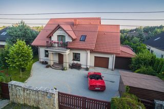 Komfortowa klasyka | piękny ogród z klimatem górskim
Dom na sprzedaż 
Powierzchnia: 219,75 m2
Rok budowy: 2013
SOSNOWIEC