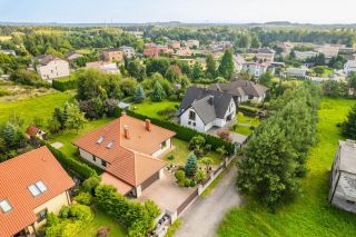 Wyjątkowy | piękny ogród | ładna działka 
Dom na sprzedaż
Powierzchnia: 144,67 m2
Rok budowy: 2010
IMIELIN