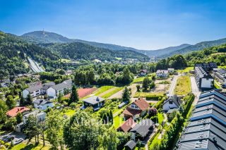 Piękny widok | duża działka | z potencjałem
Dom na sprzedaż
Powierzchnia: 145 m2
Rok budowy: 2001
SZCZYRK