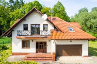 Uroczy | piękna działka | malownicza okolica
Dom na sprzedaż
Powierzchnia: 221,5 m2
Rok budowy: 2007
POLANKA WIELKA