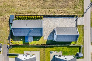 Nowoczesny | energooszczędny | wygodny
Dom na sprzedaż
Powierzchnia: 132 m2+ 156,60 m2
Rok budowy: 2019
IMIELIN
