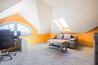 Urokliwy i wygodny | funkcjonalny rozkład pomieszczeń
Dom na sprzedaż
Powierzchnia: 153,71 m2 
Rok budowy: 2015
MARKLOWICE