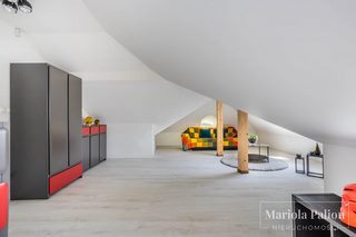 Dostojna rezydencja | Prestiżowa lokalizacja
Dom na sprzedaż 
Powierzchnia: 235 m2
Rok budowy: 2018
MIKOŁÓW
Zapytaj o cenę
