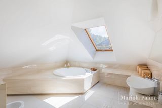 Dostojna rezydencja | Prestiżowa lokalizacja
Dom na sprzedaż 
Powierzchnia: 235 m2
Rok budowy: 2018
MIKOŁÓW
Zapytaj o cenę