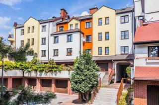 Zaprojektowane przez architekta | funkcjonalne | 4 pokoje
Mieszkanie na sprzedaż
Powierzchnia: 101,70 m2
Rok budowy: 1998
KATOWICE