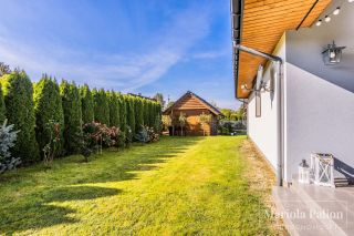Komfortowy | funkcjonalny | piękny ogród
Dom na sprzedaż
Powierzchnia: 213 m2
Rok budowy: 2015
PORĘBA WIELKA 
