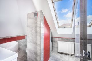 Komfortowy | funkcjonalny | piękny ogród
Dom na sprzedaż
Powierzchnia: 213 m2
Rok budowy: 2015
PORĘBA WIELKA 