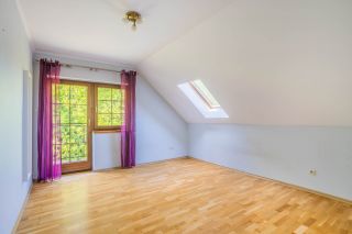 Uroczy | piękna działka | malownicza okolica
Dom na sprzedaż
Powierzchnia: 221,5 m2
Rok budowy: 2007
POLANKA WIELKA