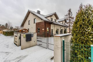 Komfortowa lokalizacja | przestronny bliźniak | parking
Dom na sprzedaż
Powierzchnia: 196 m2
Rok budowy: 2012
KATOWICE 