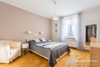 Elegancki | komfortowy | z potencjałem
Dom na sprzedaż 
Powierzchnia: 246,85 m2
Rok budowy: 2015
IMIELIN

