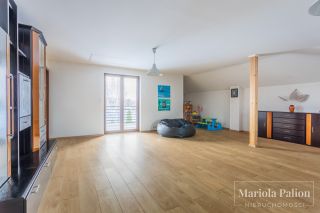Elegancki | komfortowy | z potencjałem
Dom na sprzedaż 
Powierzchnia: 246,85 m2
Rok budowy: 2015
IMIELIN

