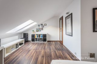 Elegancki | komfortowy | z potencjałem
Dom na sprzedaż 
Powierzchnia: 246,85 m2
Rok budowy: 2015
IMIELIN

