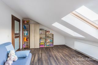 Elegancki | komfortowy | z potencjałem
Dom na sprzedaż 
Powierzchnia: 246,85 m2
Rok budowy: 2015
IMIELIN

