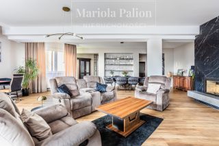 Rodzinny | przestronny | 6 pokoi
Powierzchnia: 258 m2
Dom na sprzedaż
Rok budowy: 2006
Cena: 1 280 000
